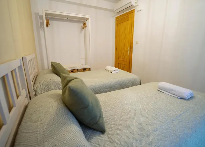 Apartamento Sol Granada - Espacioso, bien ubicado y muy valorado